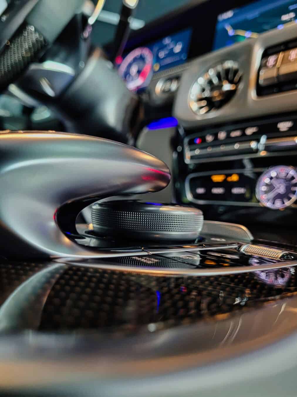 G63 interiér