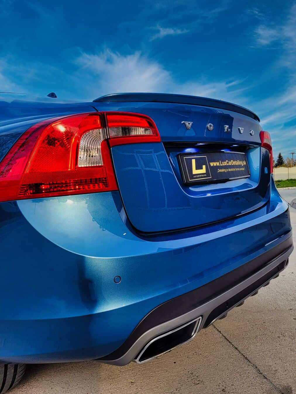 Detailing Volvo
