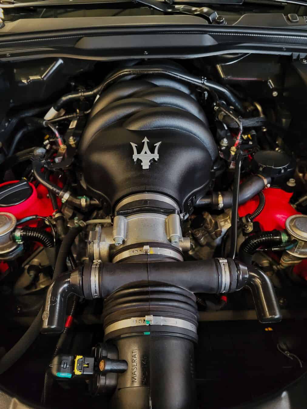 Maserati V8 4.7L Ferrari motor