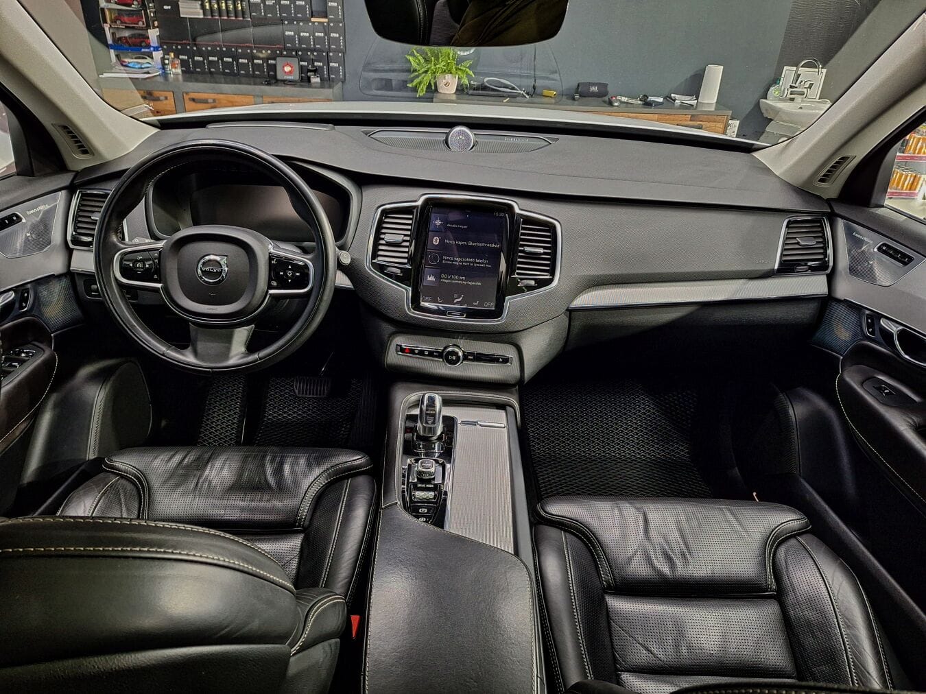 Detailing interiéru Volvo XC90 T8