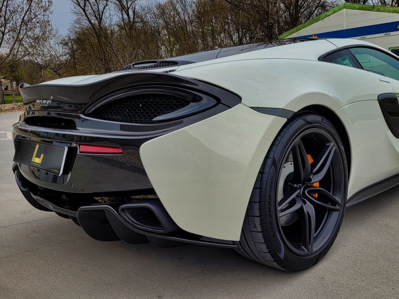 Nasiol ZR53 keramická ochrana McLaren 570GT Komárno