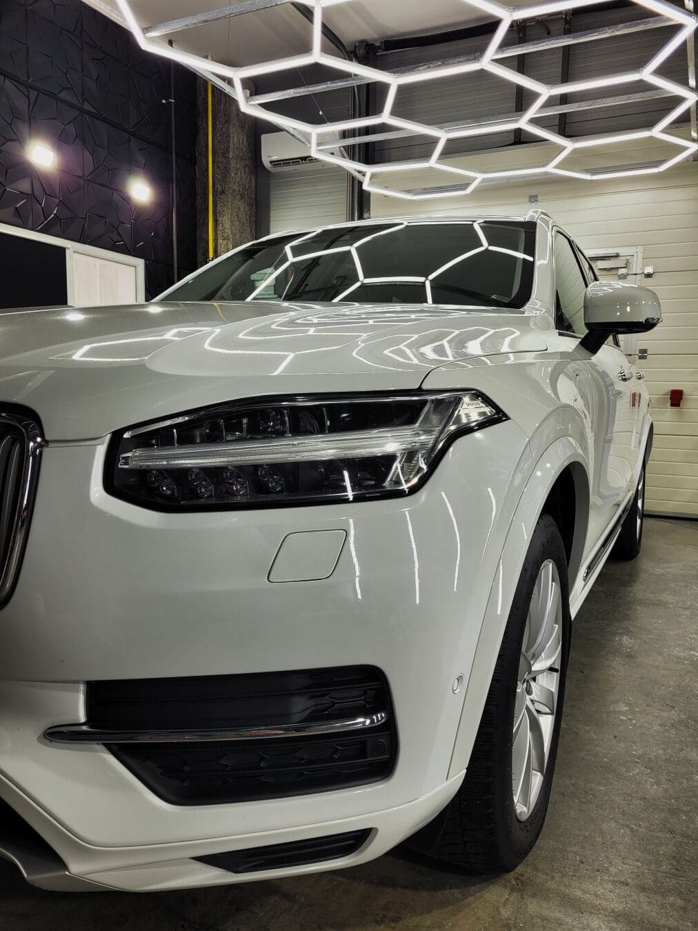 Leštenie Volvo XC90 T8