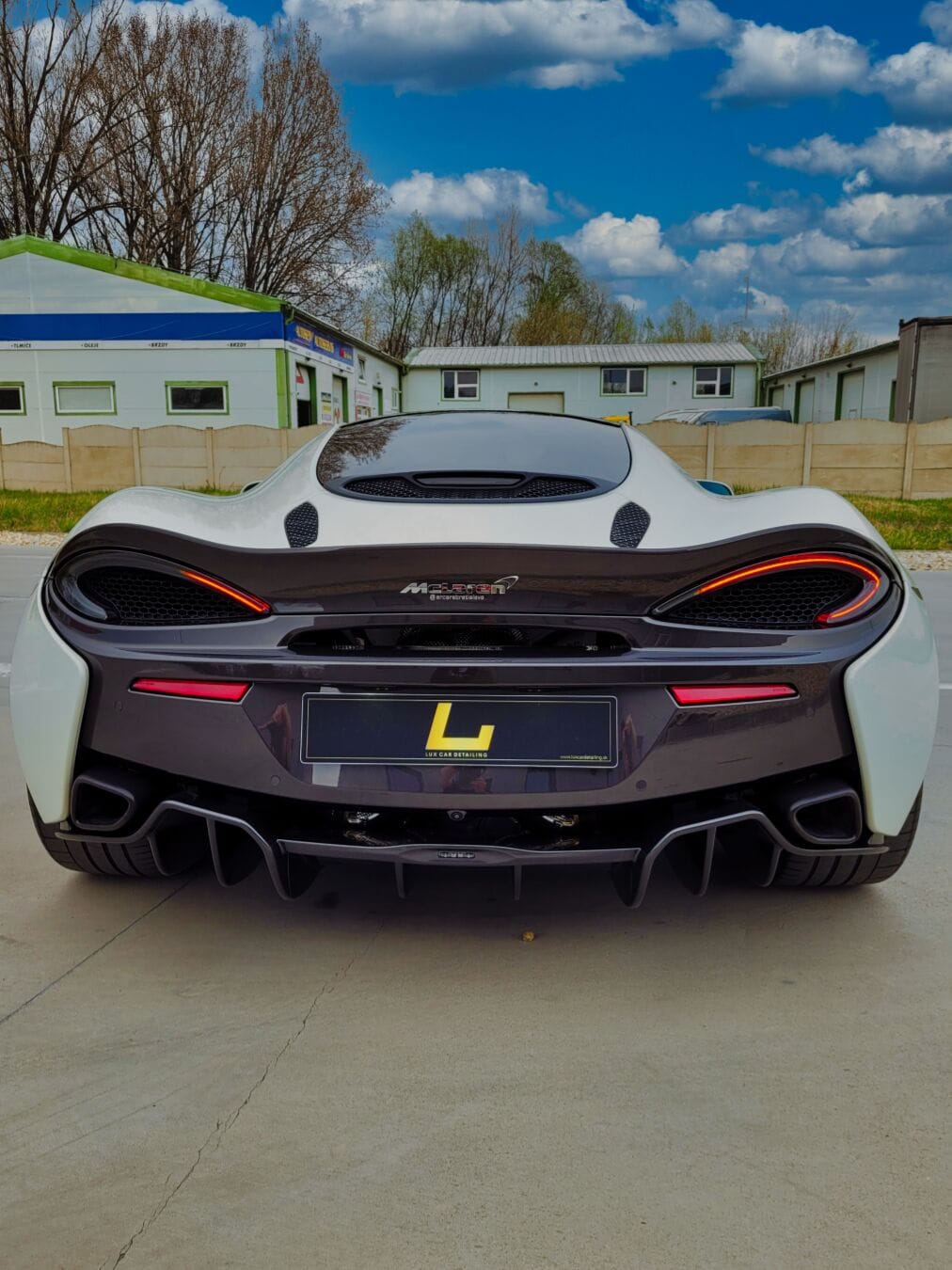 McLaren 570GT dizajn zadnej časti